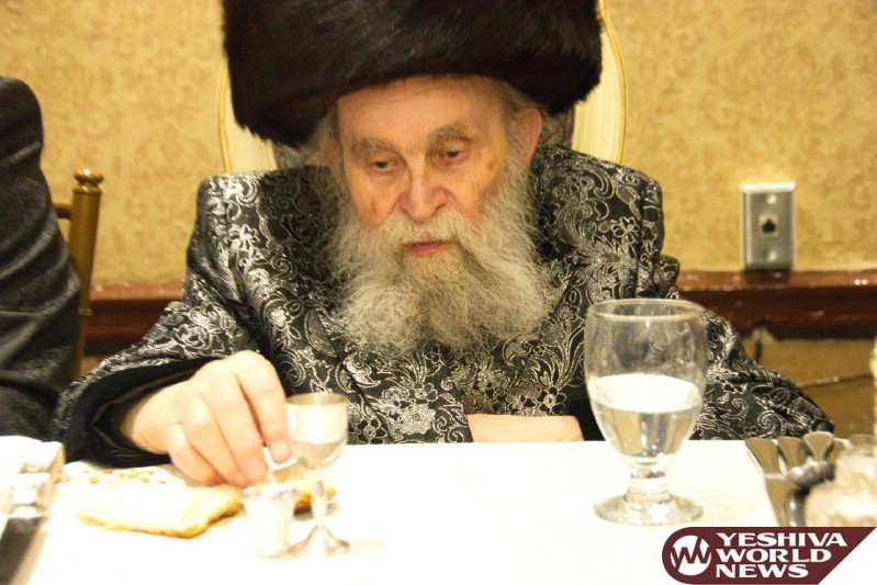 Yartzheit Of The Rebbe Elimelech of Liznesk Marked By his descendant the Shenyitza Rebbe.jpg